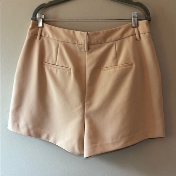 Elegant Cream Nine West Women's Shorts Size 14 - Picture 6 of 7